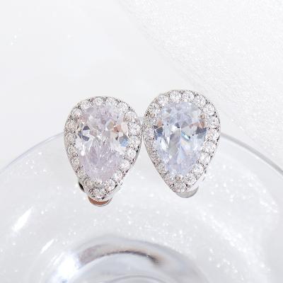 China Wholesale FASHIONABLE Cubic Zircon Oval Shape Clear Stud Earrings 925 Sterling Silver Trendy Stud Earrings For Women for sale