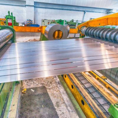 China Lojas de materiais de construção Linha de corte de aço de rolos de alumínio de alta rigidez com largura de corte de 500 a 1500 mm à venda