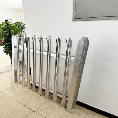 China China Big Factory Good Price Iron Fencing Wholesale Hot Dip Galvanized Outdoor Iron Fence for sale