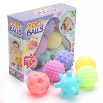 China BPA Free Eco-Friendly Baby Bath Toys Ball Multi Textured Set Baby Sensory Balls for sale