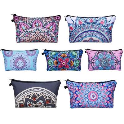 China Fashion New Style Wholesale Cute Travel Toiletry Women Factory Logo Neoprene Makeup Cosmetic Case Custom Made for sale