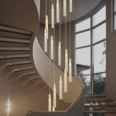 Chine Lumière pendant d'escalier de luxe moderne intérieur de l' hôtel or / noir Crystal Stick Design à vendre