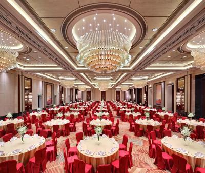 China Custom Big Large Hotel Lobby Banketzaal Murano Glas Hangertje Licht Moderne luxe kroonluchters Voor bruiloftszaal decoratie Te koop