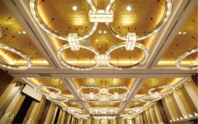 China Custom Hotel Grote Moderne Luxe Ring Kroonluchters Hangers Lichtlamp Grote Verlichting Kristal Kroonluchter Niet-standaard op maat gemaakte kroonluchter voor hotellobby Te koop