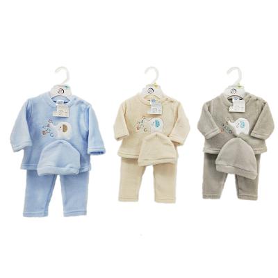 China Hot Selling High Quality Anti-Shrink Baby Clothes 3 PCS Set Newborn Baby Gift Sets With Hat, Top And Pants for sale