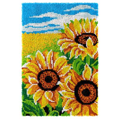 China Europe 2022 DIY Latchhook Blanket Sunflowers Carpet Embroidery Sewing Handmade Blanket Making Kits Plush Latch Hook Floor Mat for sale