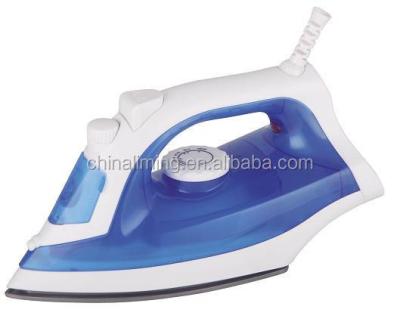China Ironed Clothes with 230V Steam Iron 0.5min Heat Up Time for sale
