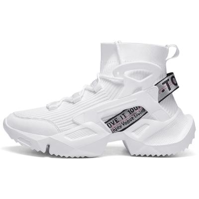 China 2021 Trend Fashion Sneakers Shoes Lace Summer Course Men's Retro Flat Outdoor Sneakers Shoes Boys Casual Leather Sneakers Male Autumn for sale