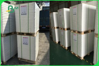 Κίνα FSC Certified High Smoothness White Coated Art C2S Couche Paper For Poster προς πώληση
