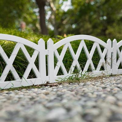 China Wholesale Easily Assembled White Wood Fence Edging Fence Home Garden Christmas Tree Fence Wedding Party Ornament Decoration for sale
