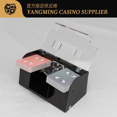 中国 カジノ カスタマイズメタル アイアンポーカー インテリジェント オートマティックシャッフラー サポート 2 デック カード 同期 高速清掃 販売のため