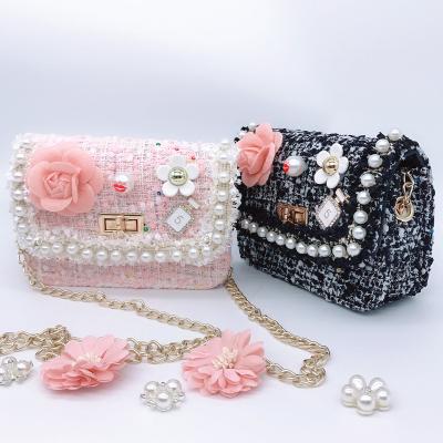 China 2020 New Fashion Pearl Flower Mini Crossbody Chain Shoulder Kids Sweet Square Handbags For Girls Purses Handbags for sale