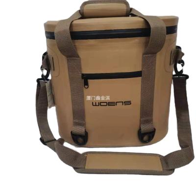 China Portable Beach Travel Insulated TPU Cooler Tote Bag For Outdoor Picnic With Adjustable And Detachable Shoulder Strap 20005 for sale