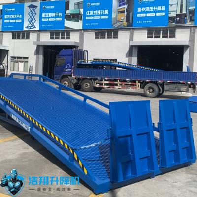 China 10T-10M Customized Green Loading And Unloading Goods Mobile Dock Ramp for sale