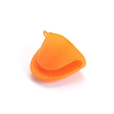 China Factory Traditional Hot Sales New Design Customized Silicone Heat Insulation Hand Wrapping Clip for sale