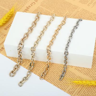 中国 金のCrossbodyのチェーン革紐の財布の鎖の革紐の硬度丈夫なODM 販売のため