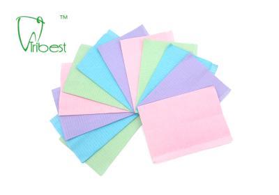 China Papel de 2 dobras babadores dentais descartáveis de 1 filme da dobra 33x45cm sem laço à venda