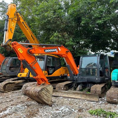 China The used Mini excavator Doosan DH60 6T Mini Cralwer Doosan Excavator comes from South Korea DH55 DH60 DH70 DH75 0.21M³ for sale