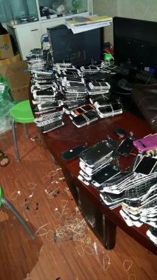Chine Apple utilisé par original réutilisent l'acheteur d'affichage à cristaux liquides d'Iphone 5 avec le pixel de l'écran 1136*640 à vendre