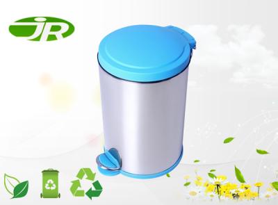China Compartimiento blanco coloreado del pedal del acero inoxidable del compartimiento del pedal 5 litros para el hogar, cocina en venta