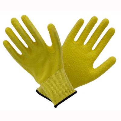 Chine Résistance de larme forte enduite par latex robuste léger de couleur jaune de gants de travail à vendre