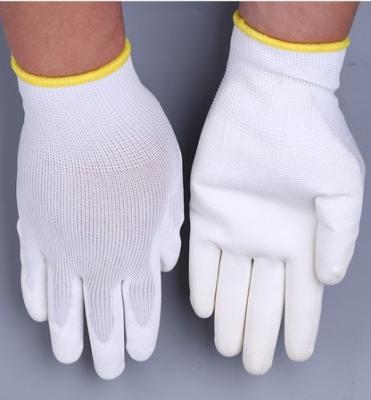 Chine la paume du polyuréthane 22g de 24cm a enduit la couleur blanche de gants en nylon de travail à vendre