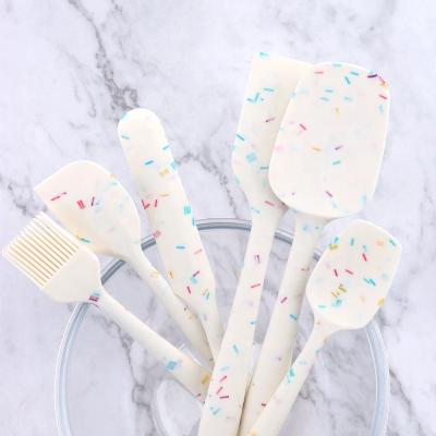 China Viable Fancy Style Baking Silicone Spatula 6 Pieces Set Nonstick Cake Baking Tool Kit White Color Spatula Set Kitchen Utensils for sale