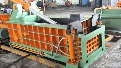 Китай Время цикла 20 секунд Y82W-125Z 25тонна горизонтальная балировальная машина для тяжелого балирования продается