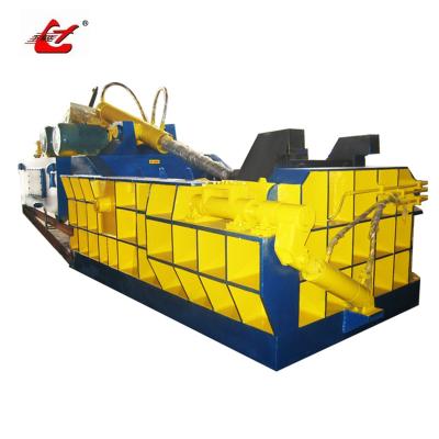 China Baling met eenvoudig onderhoud en 220V spanningshydraulische baler Te koop