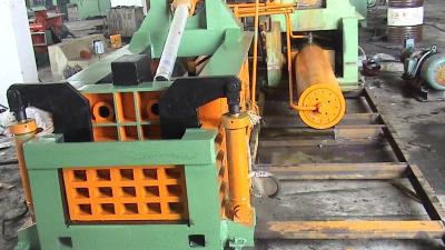China 25tons Horizontal Baler Machine Overload Protection and 5 Wires Strapping for Heavy-Duty Recycling for sale
