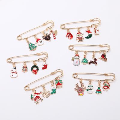 China Holiday Party Amazon Best Selling Real Gold Plated Green Red Enamel Santa Claus Brooch Link Chain Brooch Christmas Brooches For Xmas Gift for sale