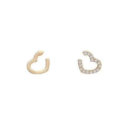 China Latest Fashion Trendy Earrings Factory Jewelry Tiny Heart Stud Earrings for sale