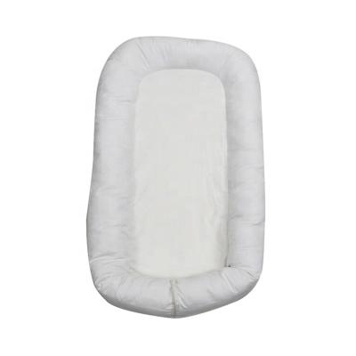 China Length Adjustable to Fit Baby Growth Pure Cotton Newborn Baby Travel Sunggle Nest Portable Folding Bed for sale
