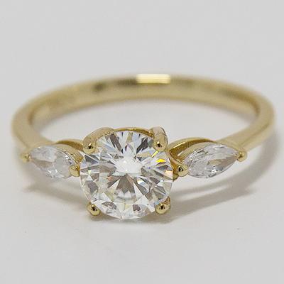 China Vintage Suowei Women's Jewelry 925 Sterling Silver Rings Wedding Engagement Ring Gold Plated Custom Moissanite S925 for sale