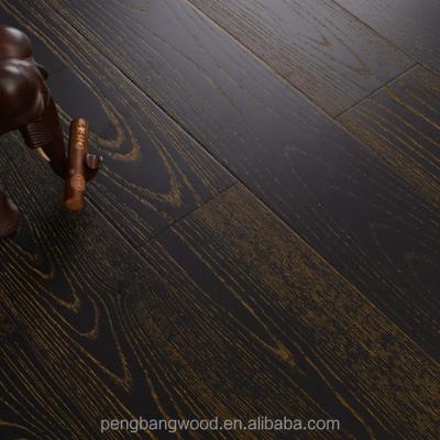 China Indoor New Style Carbonized Toon Wood Waterproof Antique Solid Wood Flooring for sale