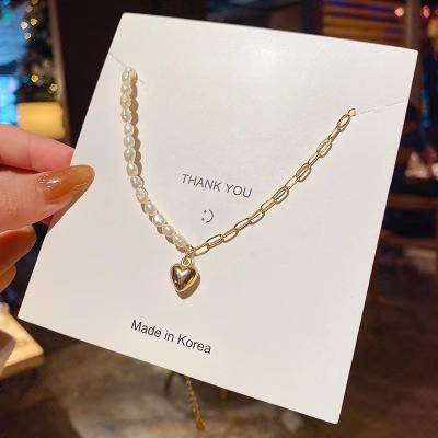 China Cute Hot DiamondEnglish Factory Diamond Necklace 32sell Heart Love Brass Alphabet Necklace for sale