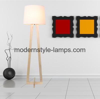 China Generous Interior Modern Wood Lamp 110 - 240V Voltage Facade Floor Lamp for sale