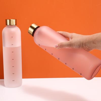 China Plastic Sports Matte Straw Motivational Water Bottle Viable 32OZ BPA Free Gym With Time Manufacturer for sale
