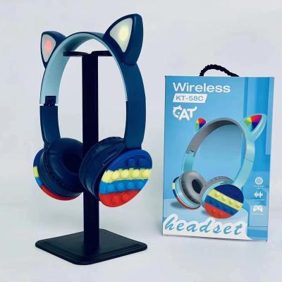 China 2022 KT-58C 2022 new silicone earphone KT-58C 2022 relaxing headphones for sale