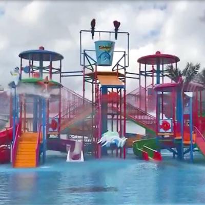Chine 15m de hauteur personnalisée Structures de jeu aquatique Parcs aquatiques haute durabilité à vendre