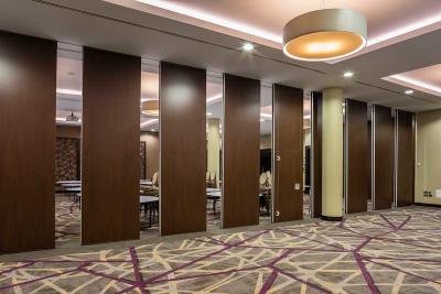 China Acoustic up to 4 Meter High Operable Movable Partition Wall 68mm for sale