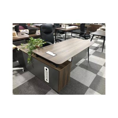 China Latest High Quality & Superior Modern Managers Desk Modern Boss CEO Manager Design Table for sale