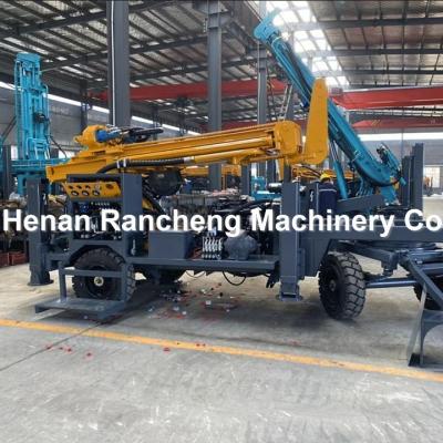 China Wheel-Type Trailer DTH Water Well Drilling Rig Powered By 13T Lifting Force for sale