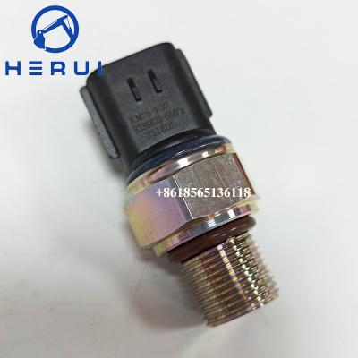China KM25-E32 Pressure Sensor For 9236828-5MP Excavator parts SY135C SY215C SY305 for sale