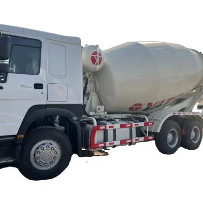 China Construction works Widely Used SINOTRUK HOWO Brand Cement Concrete Mixer Trucks With Low Price For Sale for sale
