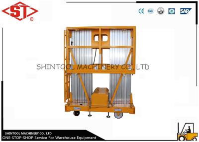 China Plataforma de trabajo aéreo móvil del palo doble con el botón de paro de emergencia en venta
