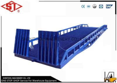Chine L'embarcadère en acier d'anti dérapage Ramps/dock pour rectifier des rampes pour le lieu de travail de centre de logistique à vendre