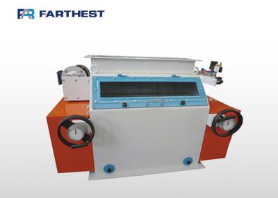 China Kleine van het het Gevogeltevoer van de Grootte Dubbele Rol de Molenmachine voor het Grote Knipsel van het Korrelskaf Te koop