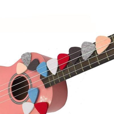 China Used in ukelele factory wholesale2021 new design guitar felt acoustic plectrum music picks for sale