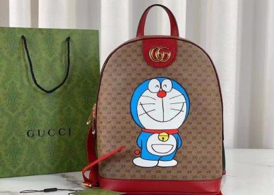 中国 Travel BackpackのDoraemonパターン スポーツ旅行バックパック ジッパーの開いた女性 販売のため